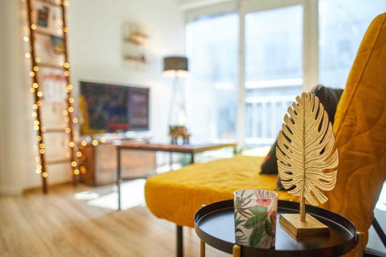 Pineapple Apartment บราติสลาวา ภายนอก รูปภาพ